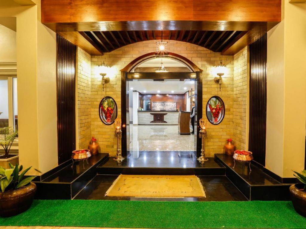 Da Yatra Courtyard Hotel & Resort Pokhara Exterior photo