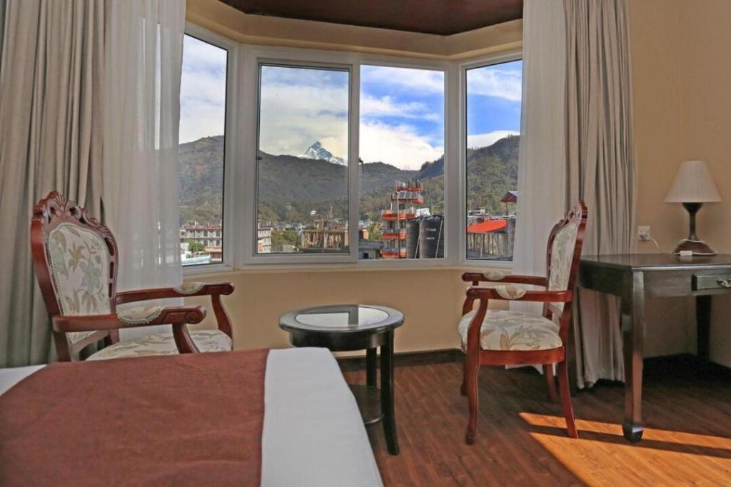 Da Yatra Courtyard Hotel & Resort Pokhara Exterior photo