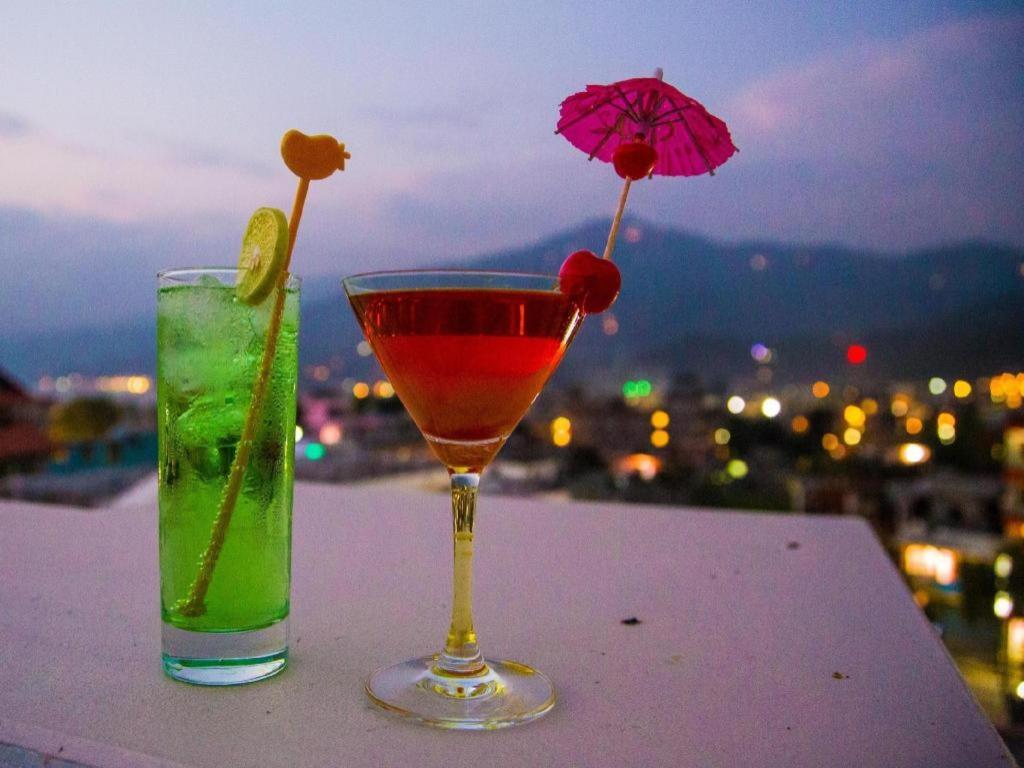 Da Yatra Courtyard Hotel & Resort Pokhara Exterior photo