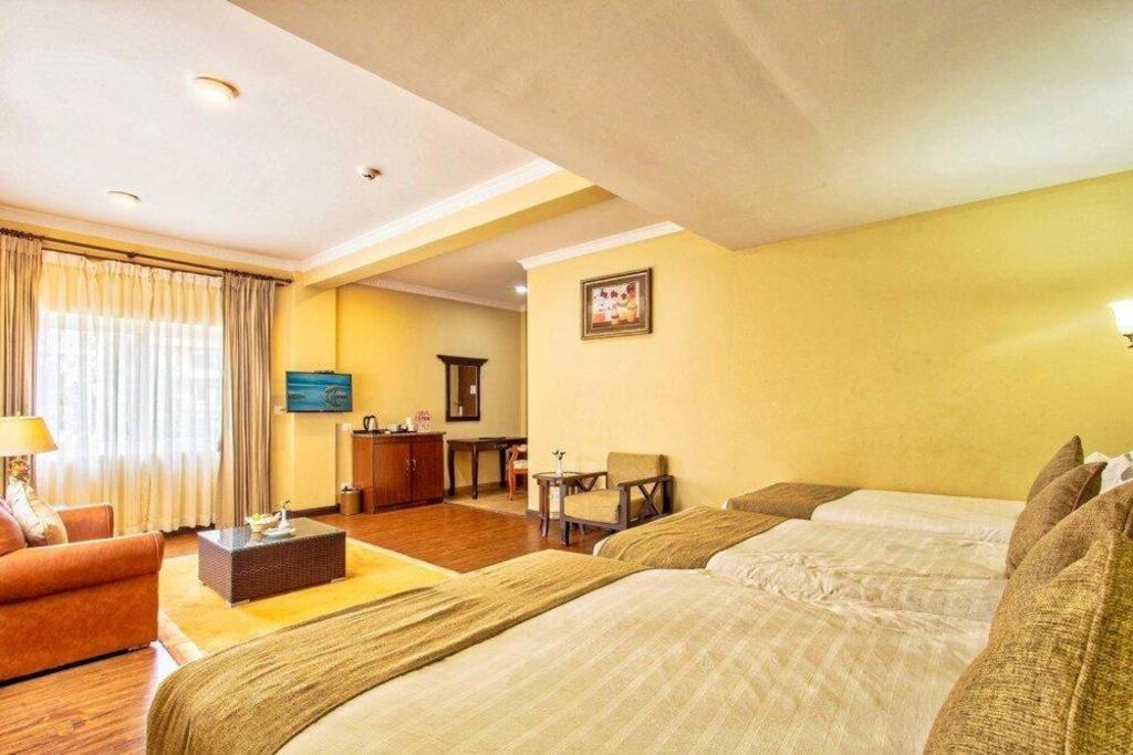Da Yatra Courtyard Hotel & Resort Pokhara Exterior photo