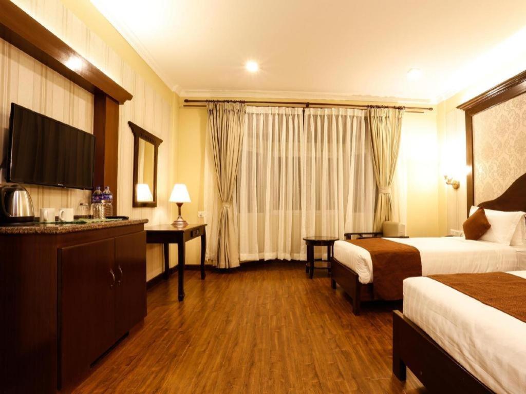 Da Yatra Courtyard Hotel & Resort Pokhara Exterior photo