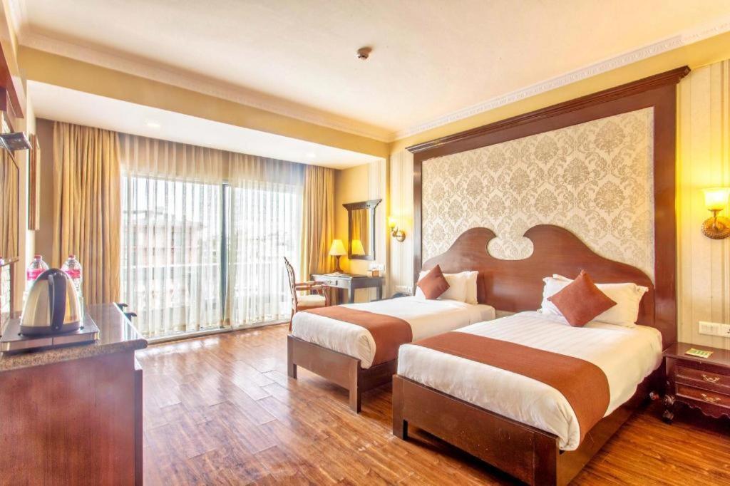 Da Yatra Courtyard Hotel & Resort Pokhara Exterior photo