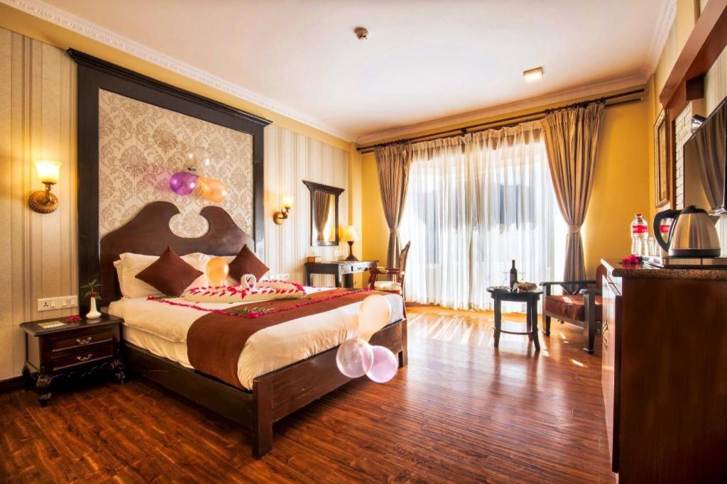 Da Yatra Courtyard Hotel & Resort Pokhara Exterior photo